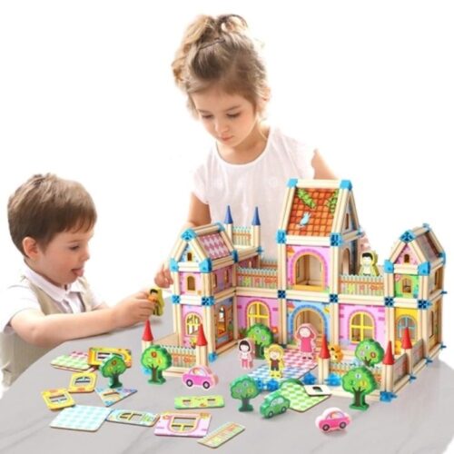 Castel lemn Montessori